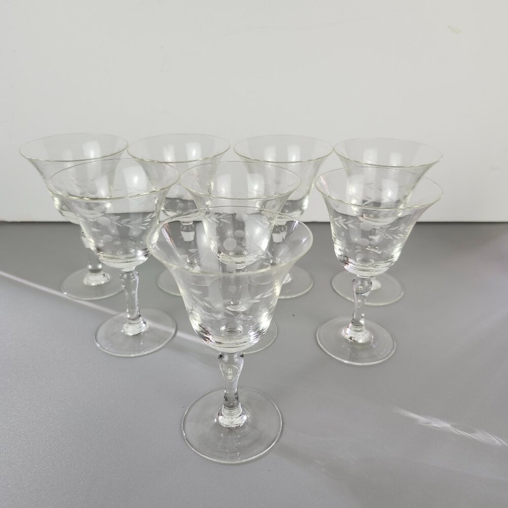 Vintage Etched Drink Glasses - Set of 8